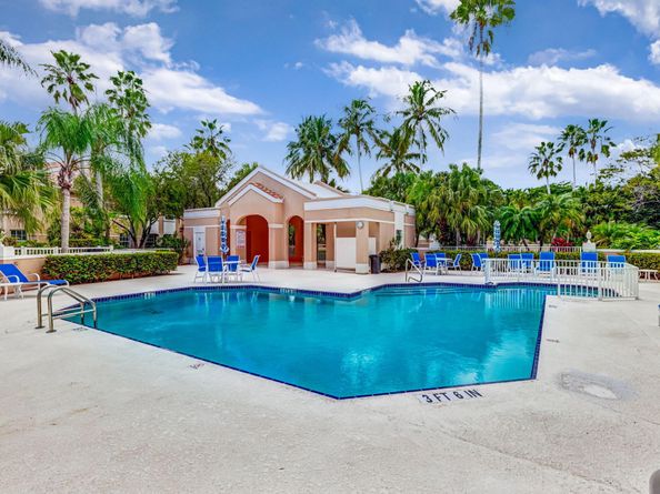222 Legendary Circle, Palm Beach Gardens FL 33418