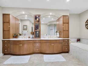222 Legendary Circle, Palm Beach Gardens FL 33418