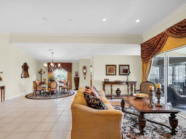 222 Legendary Circle, Palm Beach Gardens FL 33418
