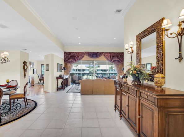 222 Legendary Circle, Palm Beach Gardens FL 33418