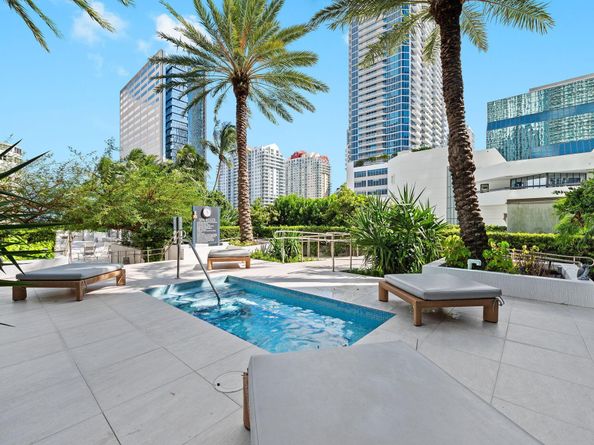 951 Brickell Avenue 400, Miami FL 33131
