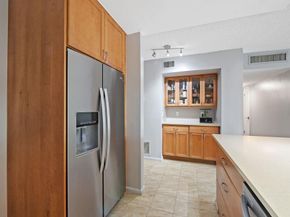 340 Sunset Dr 401, Fort Lauderdale FL 33301