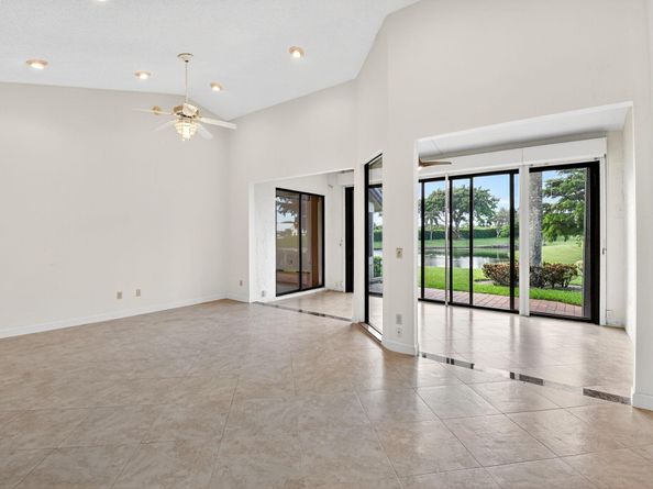 8225 Cassia Drive, Boynton Beach FL 33472