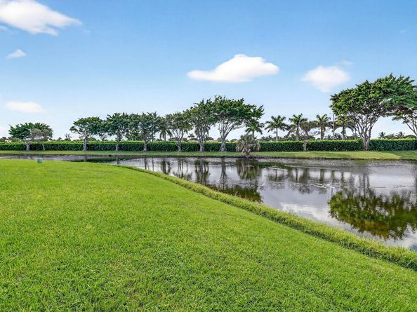 8225 Cassia Drive, Boynton Beach FL 33472