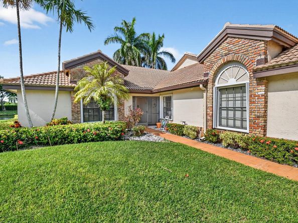 8225 Cassia Drive, Boynton Beach FL 33472