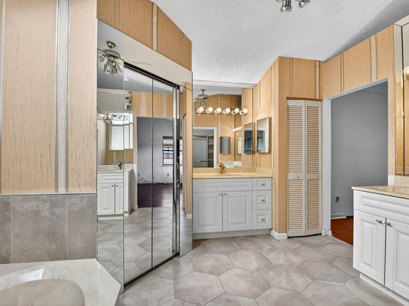 8225 Cassia Drive, Boynton Beach FL 33472