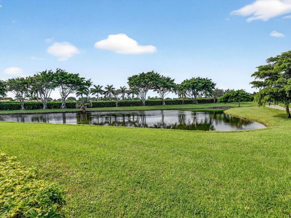 8225 Cassia Drive, Boynton Beach FL 33472