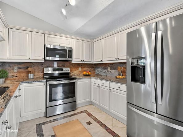 8225 Cassia Drive, Boynton Beach FL 33472
