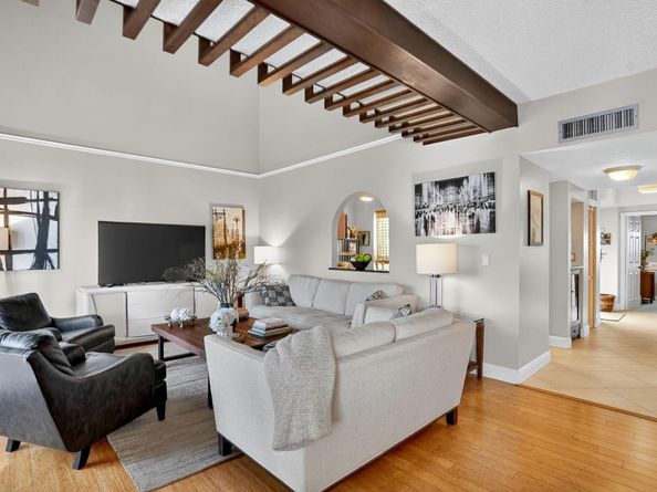 900 Greensward Lane 203G, Delray Beach FL 33445