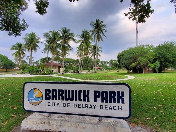 521 Sandpiper Circle, Delray Beach FL 33445