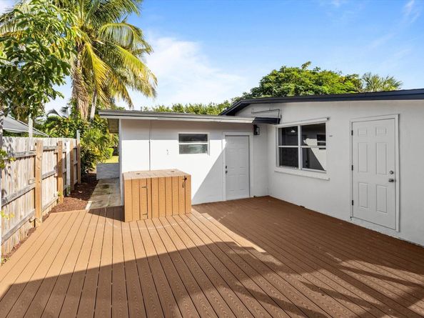 937 NE 25th Avenue, Pompano Beach FL 33062