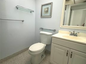 172 D Saxony 172, Delray Beach FL 33446