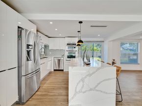 701 NE 164th St, Miami FL 33162