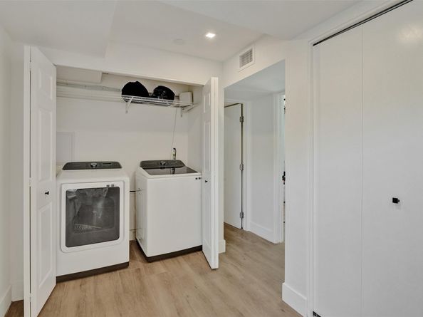 701 NE 164th St, Miami FL 33162