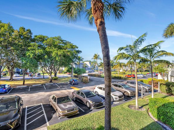 4090 Tivoli Court 208, Lake Worth FL 33467