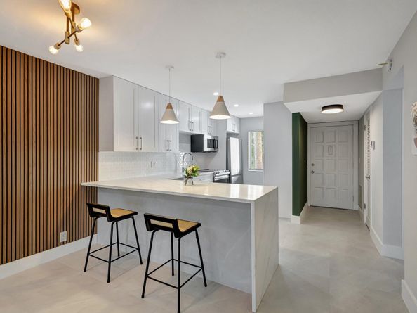 4090 Tivoli Court 208, Lake Worth FL 33467