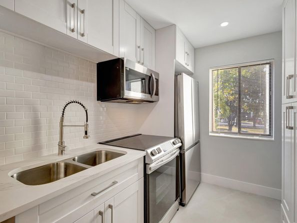 4090 Tivoli Court 208, Lake Worth FL 33467