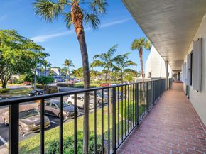 4090 Tivoli Court 208, Lake Worth FL 33467