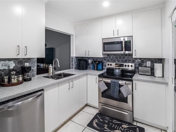 7464 NW 16th, Plantation FL 33313