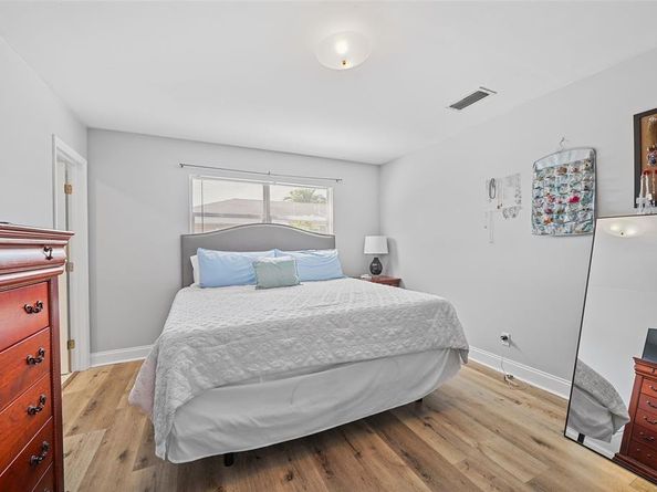 7464 NW 16th, Plantation FL 33313