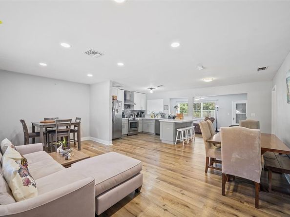 7464 NW 16th, Plantation FL 33313