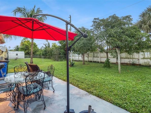 7464 NW 16th, Plantation FL 33313