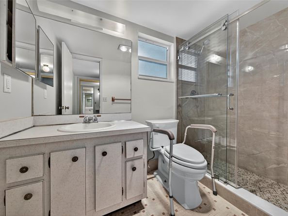 6400 NW 34th Ave, Fort Lauderdale FL 33309