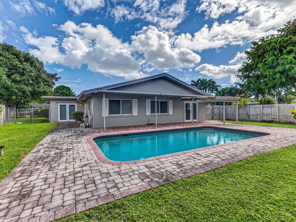 6400 NW 34th Ave, Fort Lauderdale FL 33309