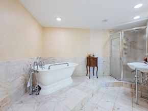 200 Bradley Place 303, Palm Beach FL 33480