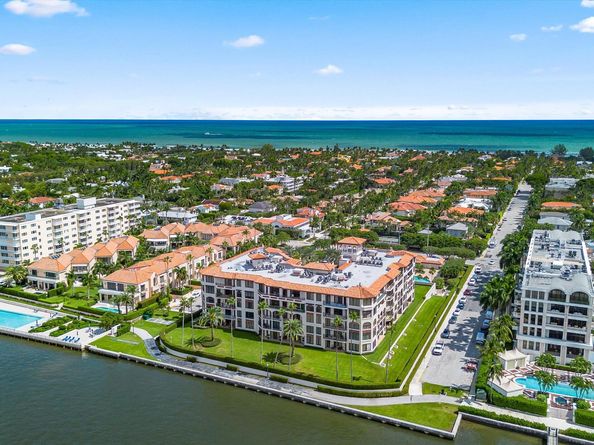 200 Bradley Place 303, Palm Beach FL 33480