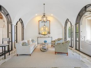 200 Bradley Place 303, Palm Beach FL 33480