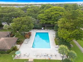 4020 W Palm Aire Dr 312, Pompano Beach FL 33069