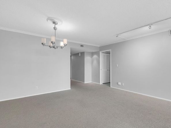 4020 W Palm Aire Dr 312, Pompano Beach FL 33069