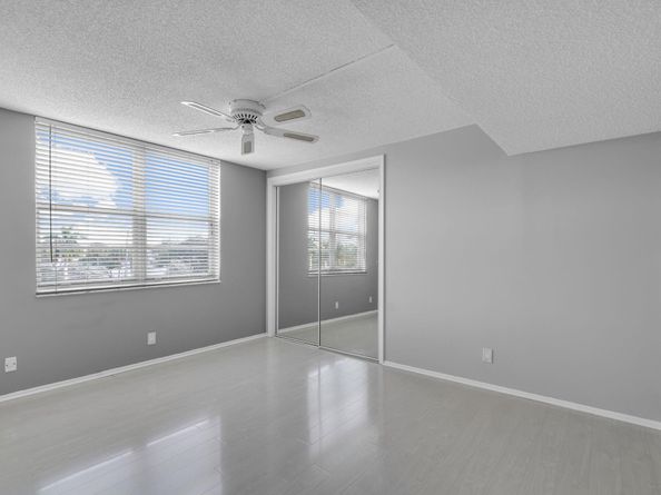 4020 W Palm Aire Dr 312, Pompano Beach FL 33069