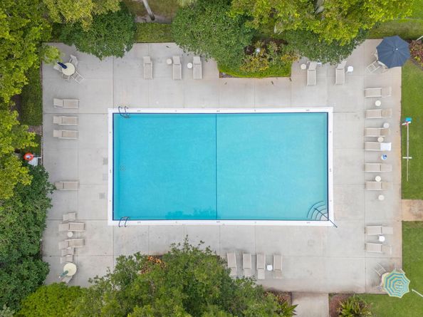 4020 W Palm Aire Dr 312, Pompano Beach FL 33069