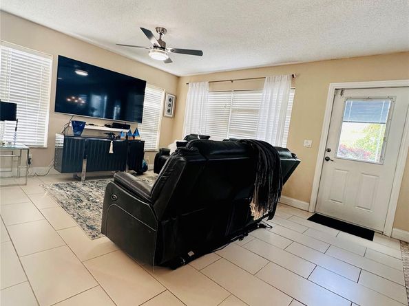 5522 NW 125th Ter, Coral Springs FL 33076