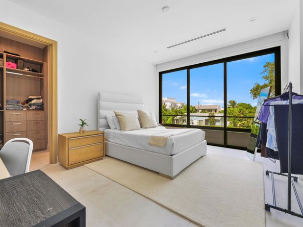 1504 NE 6th Street, Fort Lauderdale FL 33304