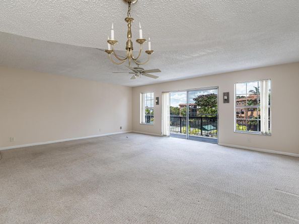 650 Tennis Club Dr 303, Fort Lauderdale FL 33311
