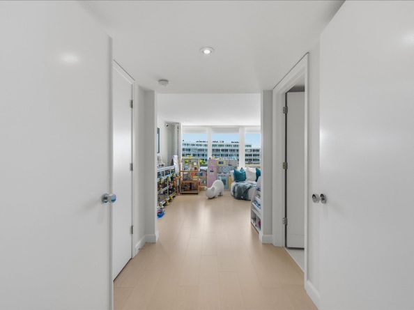 100 Sunrise Avenue 520/521, Palm Beach FL 33480