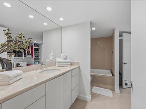 100 Sunrise Avenue 520/521, Palm Beach FL 33480