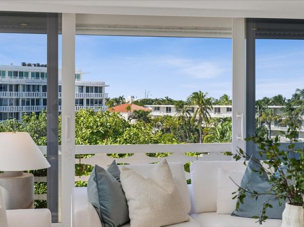 100 Sunrise Avenue 520/521, Palm Beach FL 33480