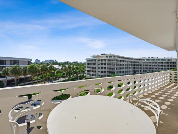 100 Sunrise Avenue 520/521, Palm Beach FL 33480