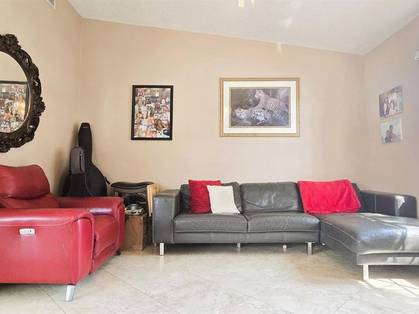 819 Colonial Road, West Palm Beach FL 33405