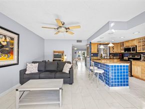 2212 NE 7th St, Hallandale Beach FL 33009