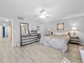 2212 NE 7th St, Hallandale Beach FL 33009