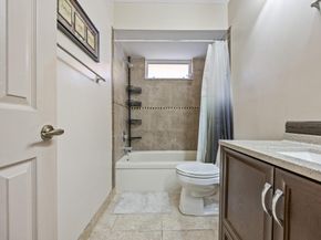 940 SW 96th Avenue, Pembroke Pines FL 33025