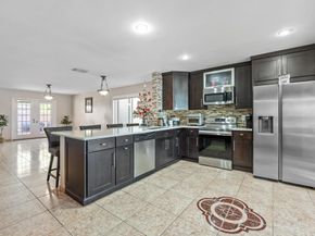 940 SW 96th Avenue, Pembroke Pines FL 33025