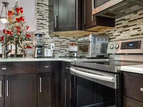 940 SW 96th Avenue, Pembroke Pines FL 33025