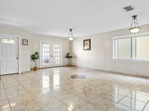 940 SW 96th Avenue, Pembroke Pines FL 33025