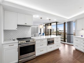 100 Lakeshore Drive 454, North Palm Beach FL 33408